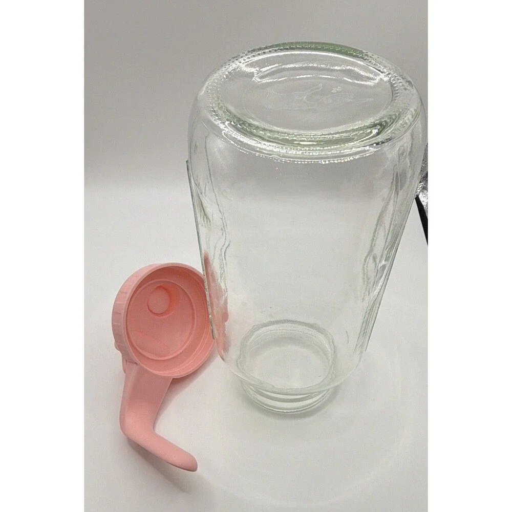 Clear Glass Pitcher 1500 ml with Pink Plastic Lid & Handle, Measuring Marks
